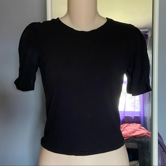 Popular 21 Tops - NWOT Popular 21 Puffy Sleeve Top Size Medium